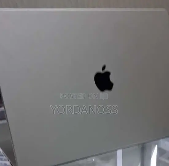 New Laptop Apple MacBook Pro 2021 M1 32GB Apple M1 Pro SSD 512GB