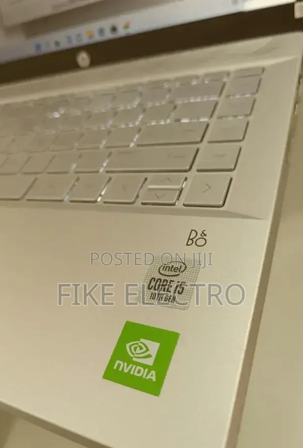 New Laptop HP Pavilion 15 8GB Intel Core i5 SSD 512GB