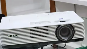 Sony VPL-Dx221 Projector