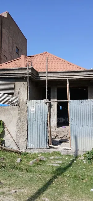 3bdrm Villa in Akaky Kaliti for sale