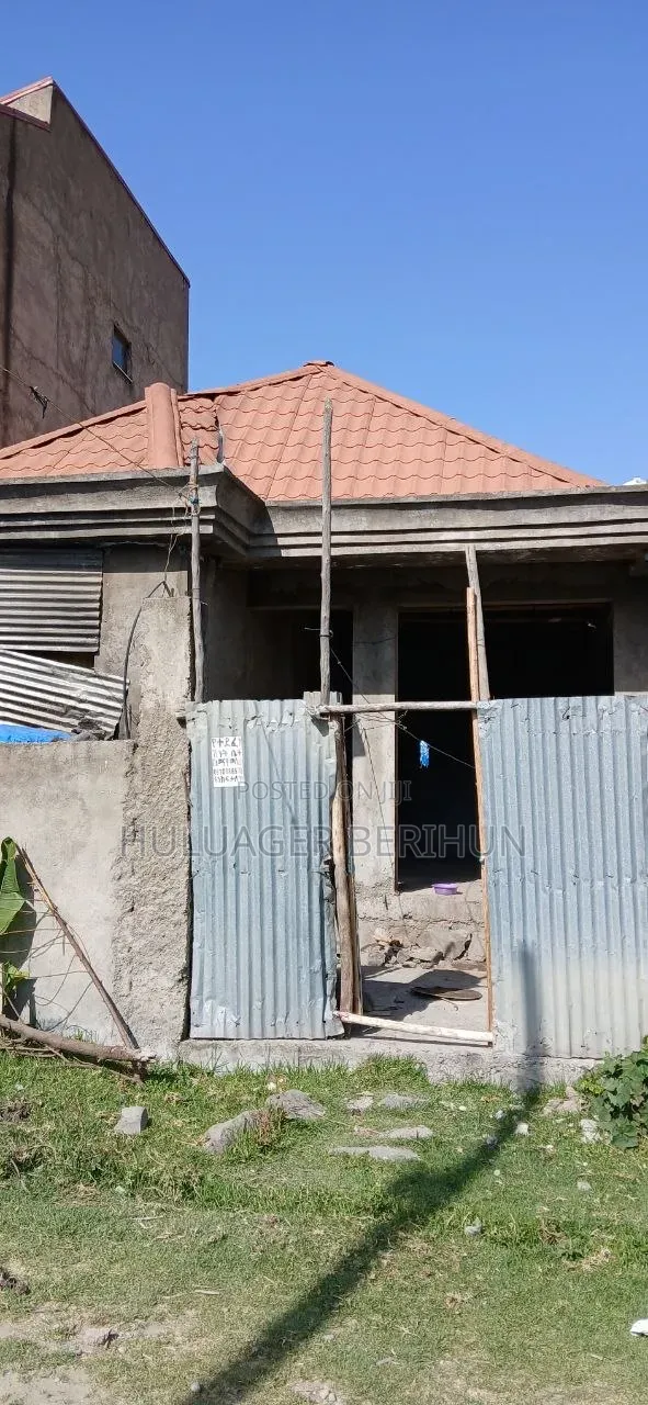 3bdrm Villa in Akaky Kaliti for sale