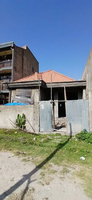 3bdrm Villa in Akaky Kaliti for sale