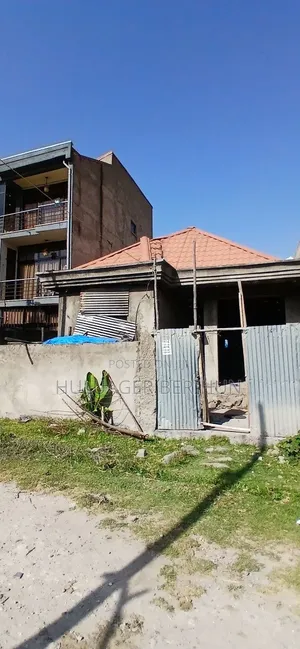 3bdrm Villa in Akaky Kaliti for sale