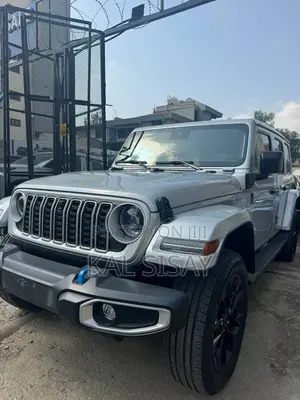 Jeep Wrangler 2023 Silver