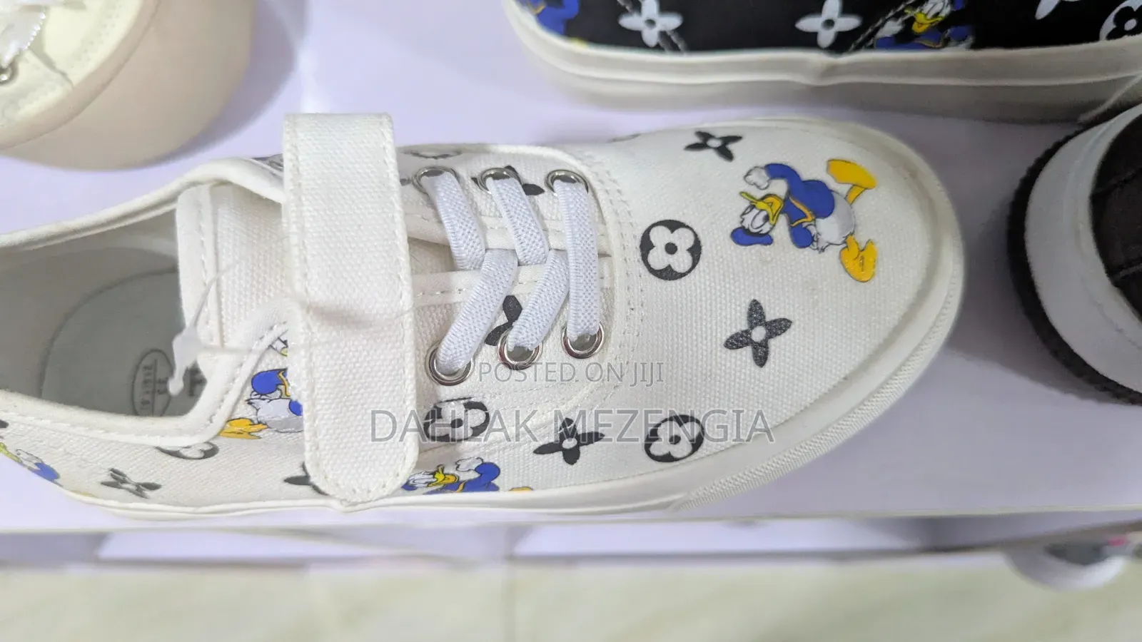 Crystal Nova Sparkle Stripe And Casual Sneakers