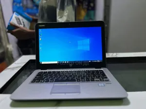 Laptop HP EliteBook 820 G3 4GB Intel Core i5 HDD 500GB