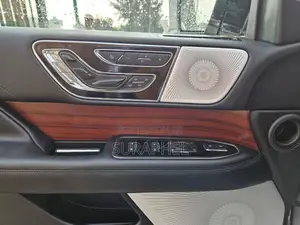 Lincoln Navigator 2020 White