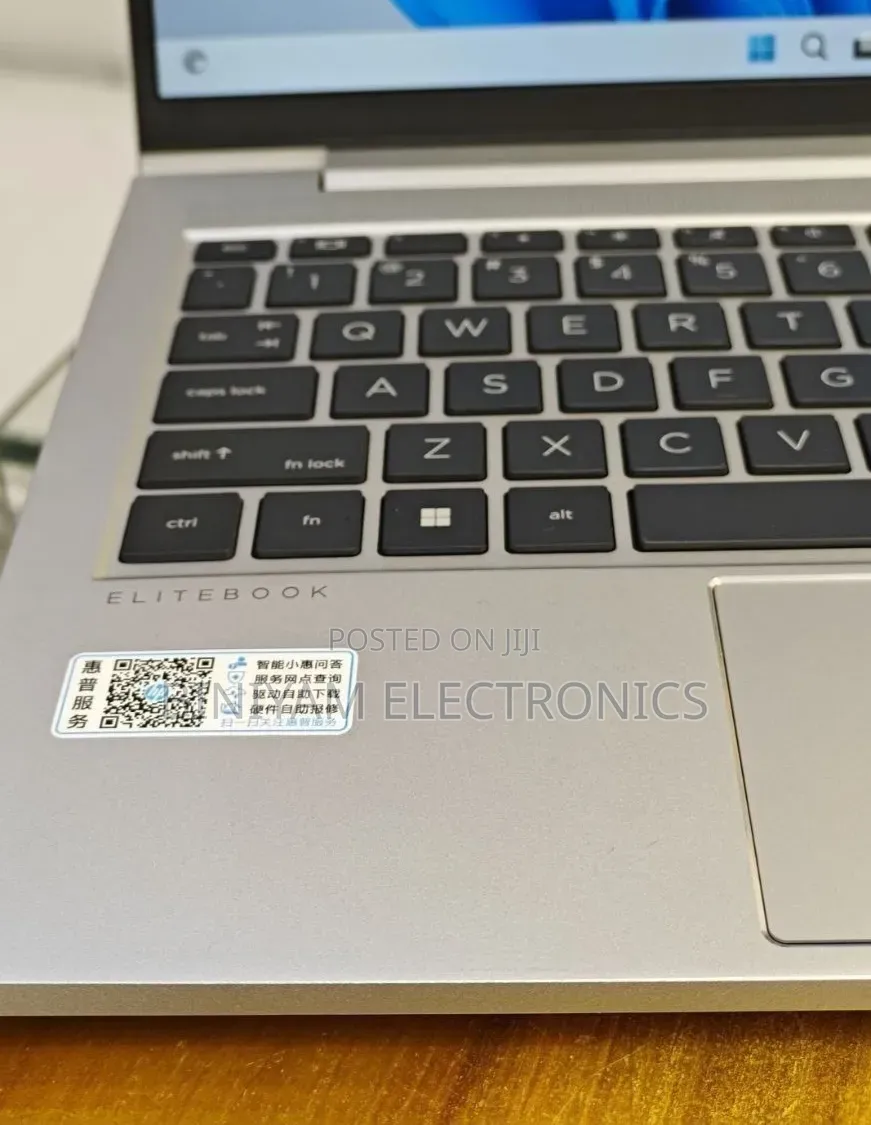 New Laptop HP ProBook 440 G10 16GB Intel Core i7 SSD 1T
