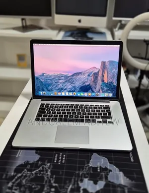 New Laptop Apple MacBook Pro 2015 16GB Intel Core i7 SSD 256GB