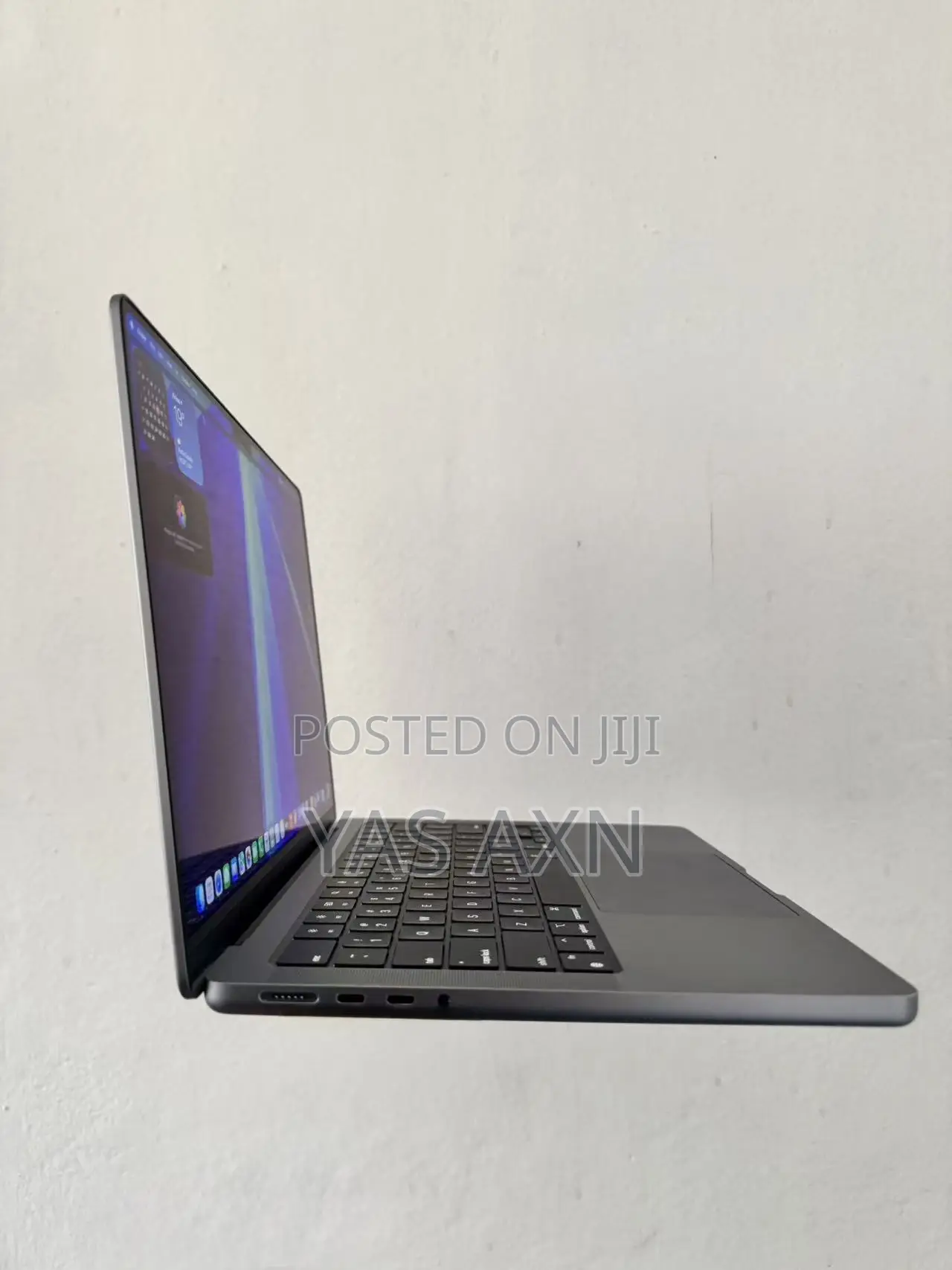 New Laptop Apple MacBook Pro 2021 M1 16GB Apple M1 Pro SSD 512GB