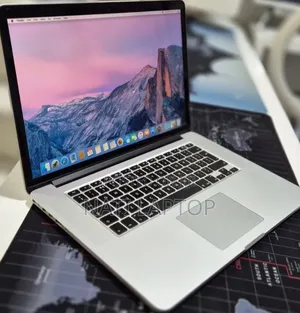 New Laptop Apple MacBook Pro 2015 16GB Intel Core i7 SSD 256GB