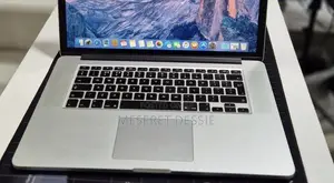 New Laptop Apple MacBook Pro 2015 16GB Intel Core i7 SSD 256GB