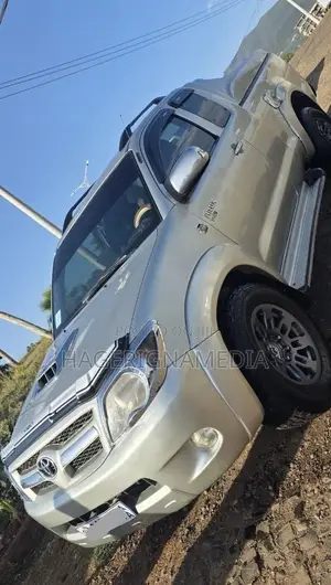 Toyota Hilux 2008 Silver