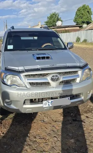 Toyota Hilux 2008 Silver