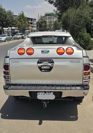 Toyota Hilux 2008 Silver