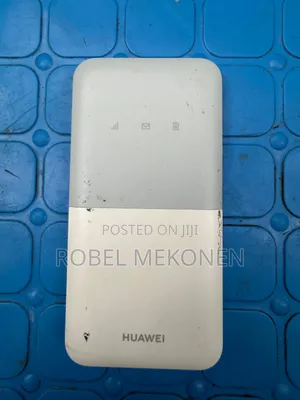 Huawei Hb434666rbc Rechargeable Mobile Wi-Fi Router.
