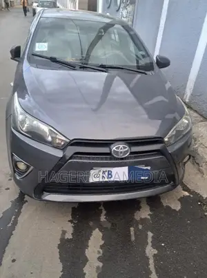 Toyota Yaris 2014 Gray