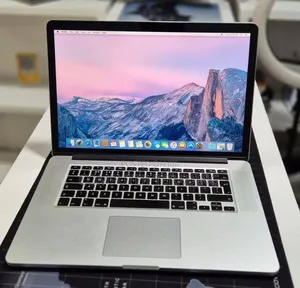 New Laptop Apple MacBook Pro 2015 16GB Intel Core i7 SSD 256GB