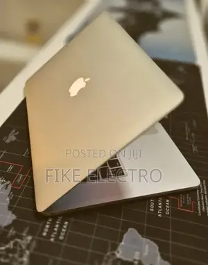 Laptop Apple MacBook Pro 2015 16GB Intel Core i7 SSD 256GB