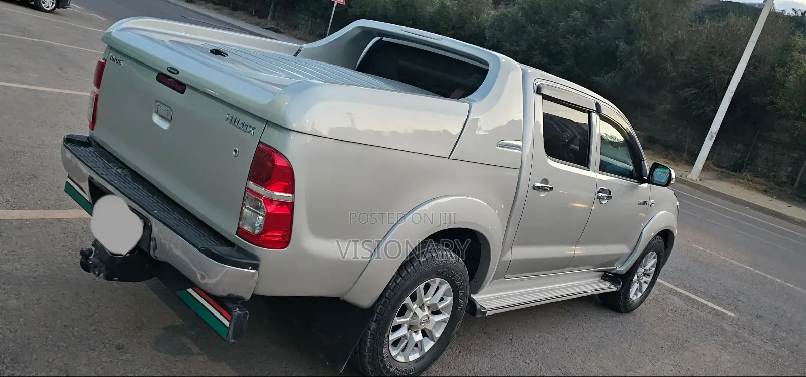 Toyota Hilux 2011 Beige