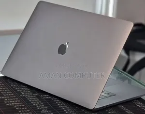 New Laptop Apple MacBook Pro 2018 32GB Intel Core i7 SSD 1T