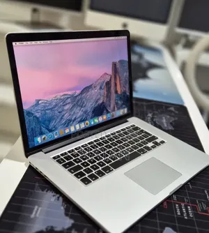 New Laptop Apple MacBook Pro 2015 16GB Intel Core i7 SSD 256GB