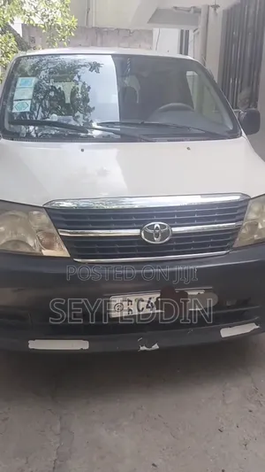 Toyota HiAce 2010 White