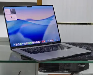 New Laptop Apple MacBook Pro 2021 M1 16GB Apple M1 Pro SSD 512GB