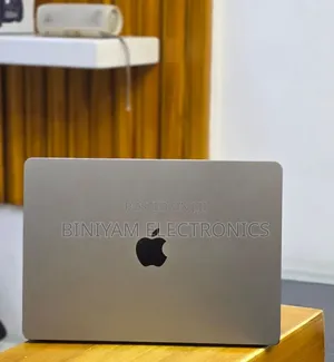 New Laptop Apple MacBook Air 2022 M2 8GB Apple M2 SSD 256GB