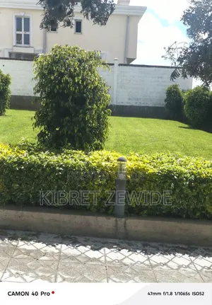 Furnished 6bdrm House in Kibert Zewdie, Yeka for sale