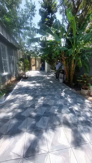 5bdrm House in Oromia, East Shewa for rent