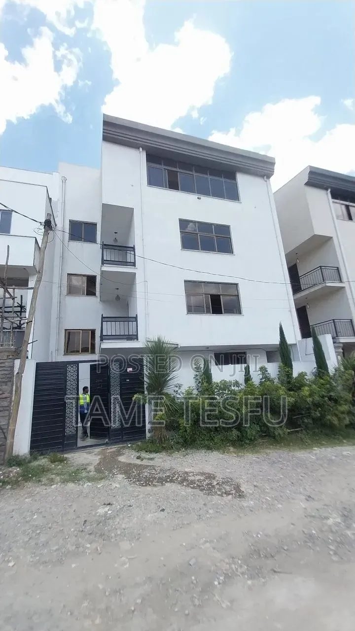 Furnished 6bdrm House in ሰሚት, Bole for sale
