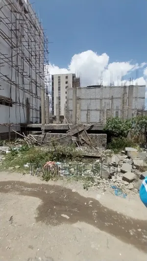 1bdrm House in ሰሚት ኮፓዉንድ, Bole for sale