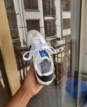 Samba Shoe