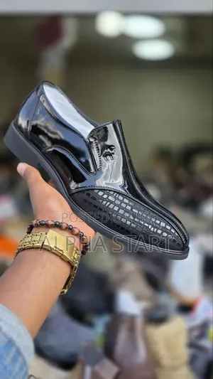 Ameland High Master Quality Lather Flat Sneakers