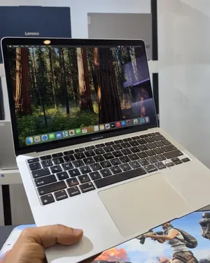New Laptop Apple MacBook Air 8GB Apple M1 SSD 256GB