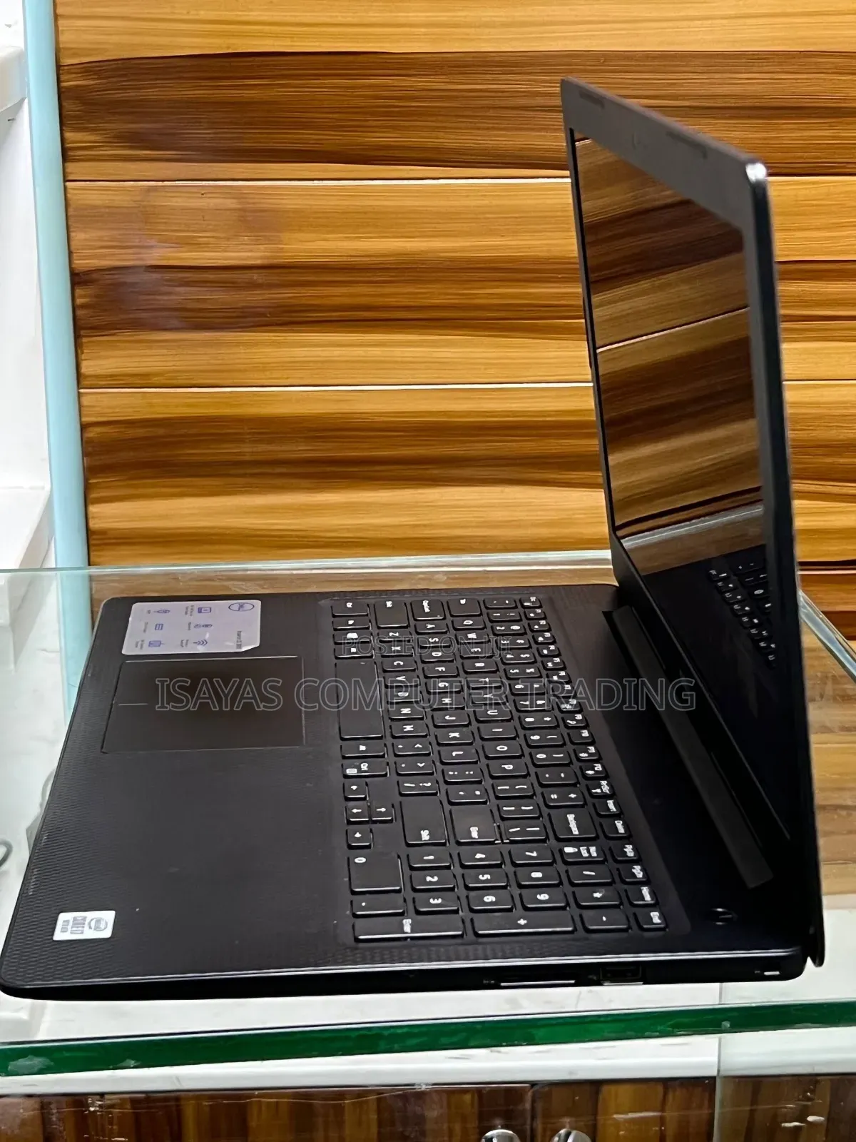 New Laptop Dell Inspiron 15 8GB Intel Core i7 SSD 256GB