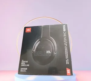 JBL Tour One M2 Headset : Smart Ambient Mode.