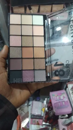 City Color Eyeshadow Palette – 18 Shades