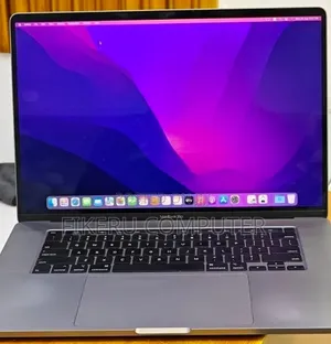 New Laptop Apple MacBook 2018 32GB Intel Core i9 SSD 1T