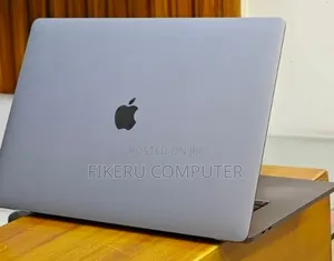 New Laptop Apple MacBook 2018 32GB Intel Core i9 SSD 1T