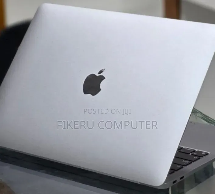 New Laptop Apple MacBook Air 2020 M1 8GB Apple M1 SSD 512GB