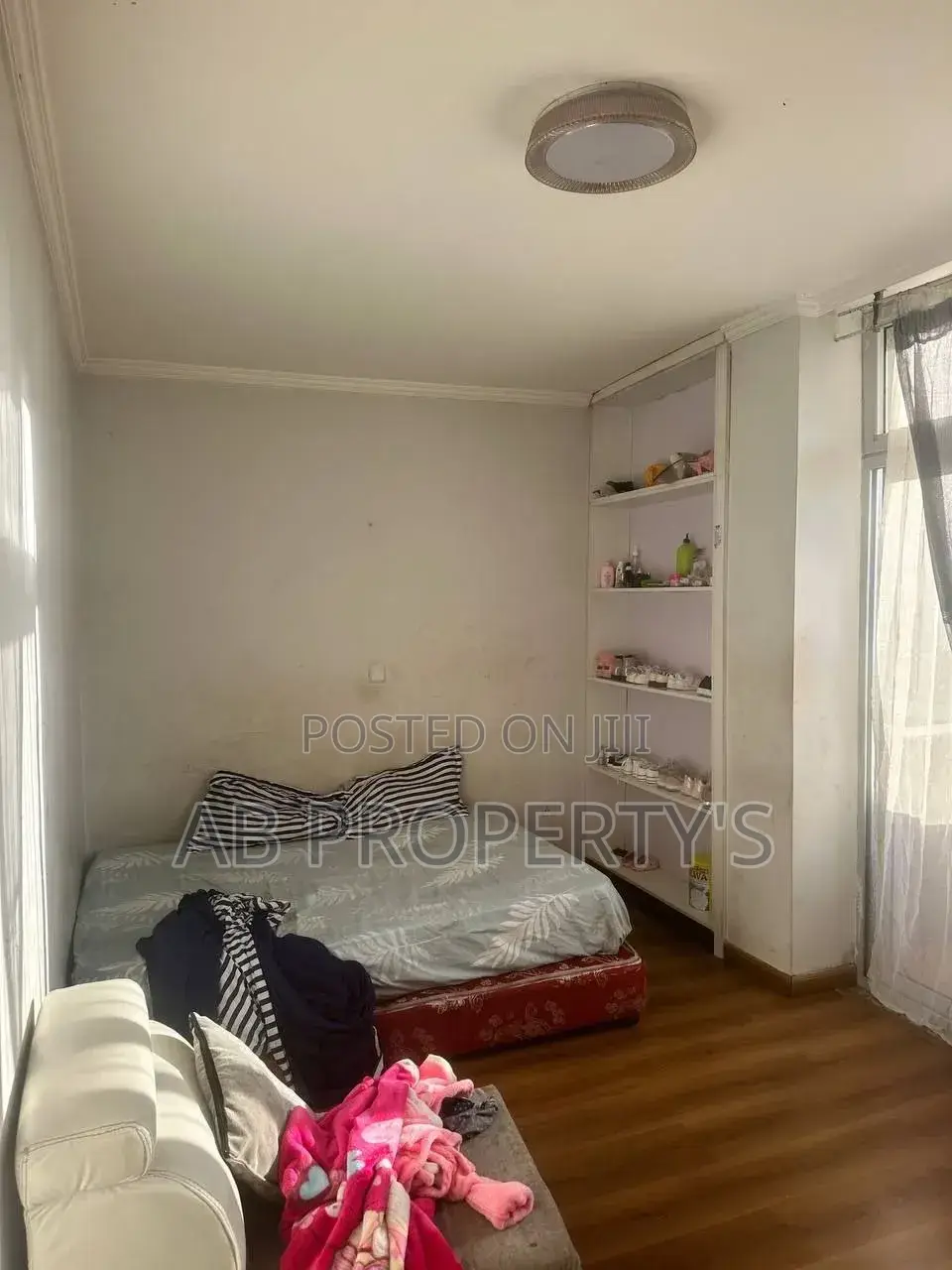 Furnished 3bdrm Apartment in መስቀል ፍላወር, Kirkos for sale