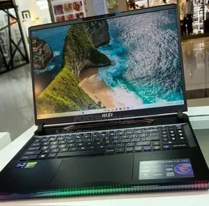 New Laptop MSI Raider GE68HX 13VI-202US 32GB Intel Core i9 SSD 1T