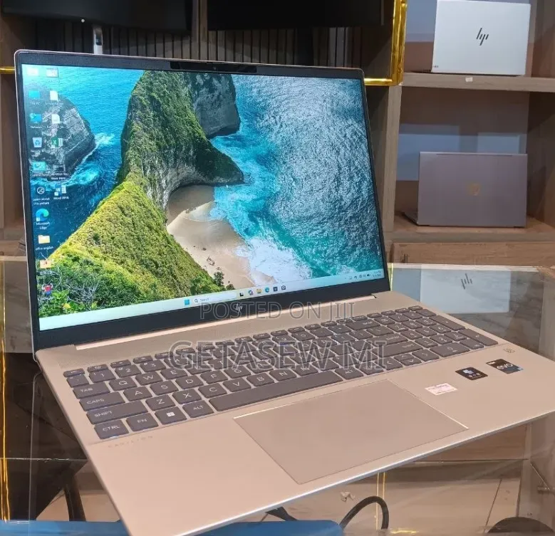New Laptop HP Pavilion 15 16GB Intel Core i7 SSD 1T
