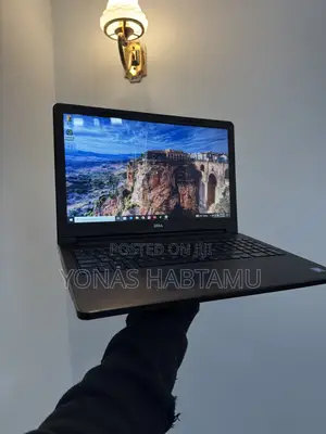New Laptop Dell 4GB Intel Core i3 SSD 512GB