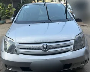 Toyota Corolla 2002 Silver