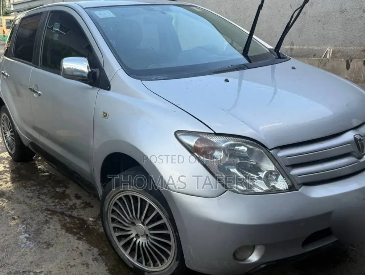 Toyota Corolla 2002 Silver
