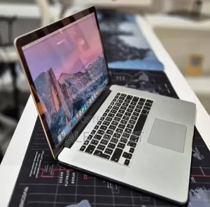 New Laptop Apple MacBook 2015 16GB Intel Core i7 SSD 256GB