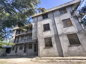 Furnished 20bdrm House in Warehouse, East Shewa for sale